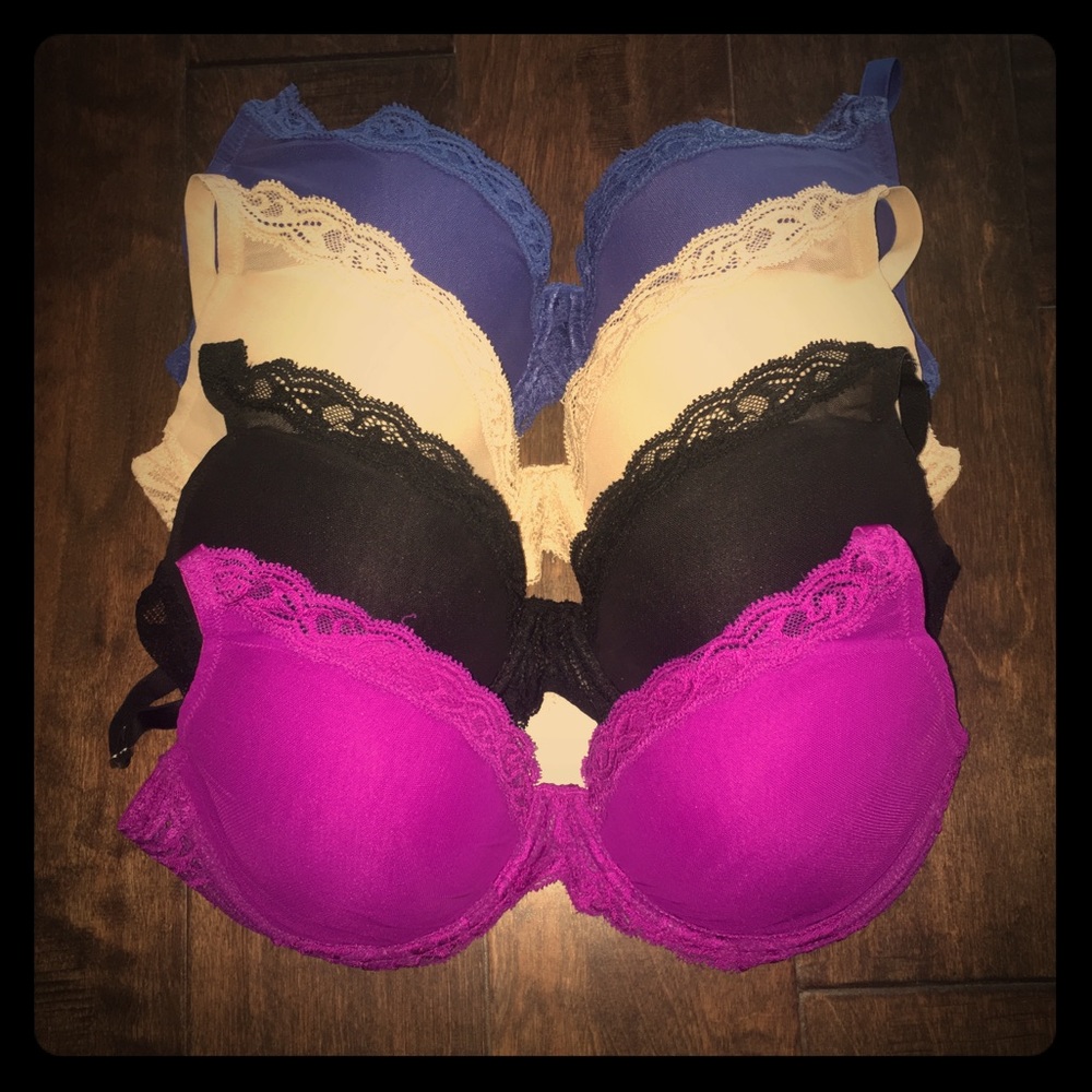 Bundle of 4 Natori Feathers Bras